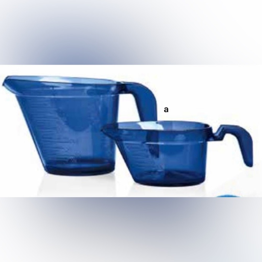 Tupperware Micro Pitcher 2pc Set in Dark Blue - Picture 2 of 2